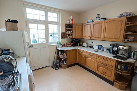 2 bedroom flat to rent, LOWCAY ROAD, SOUTHSEA, PO5 2QB