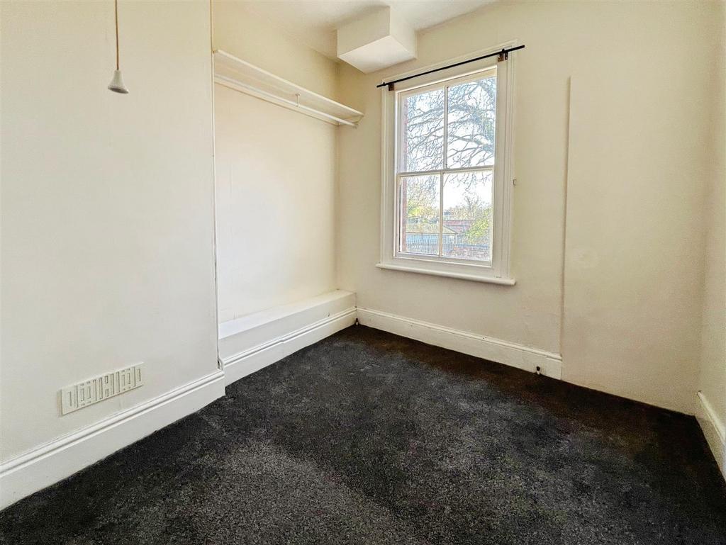 FF - bedroom