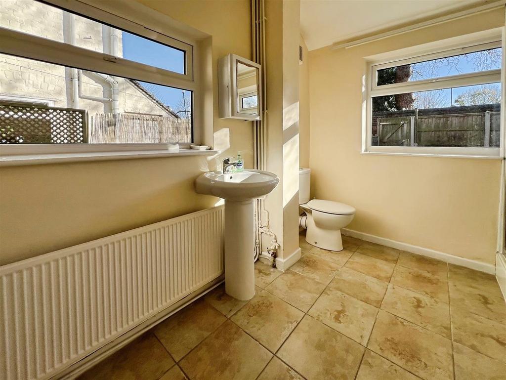 GF - shower room