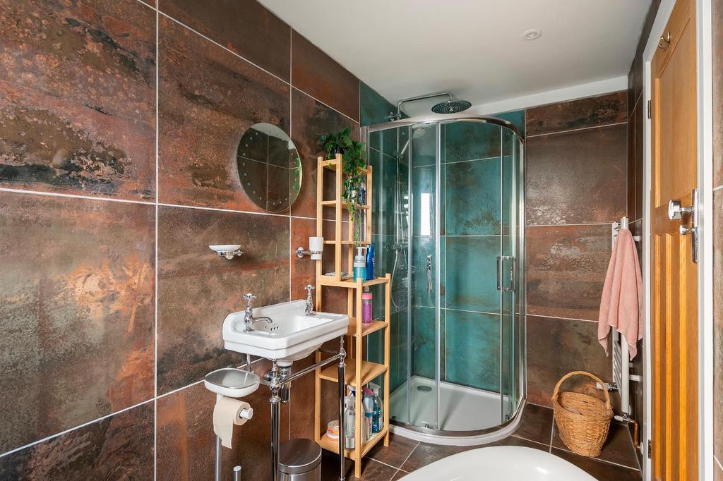 DRMSAPR - Ensuite A.jpg