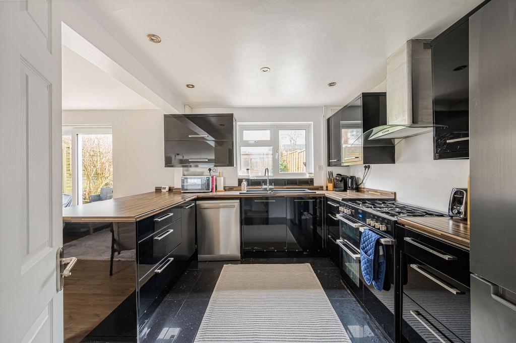 Kitchen/Lounge/Dining Area