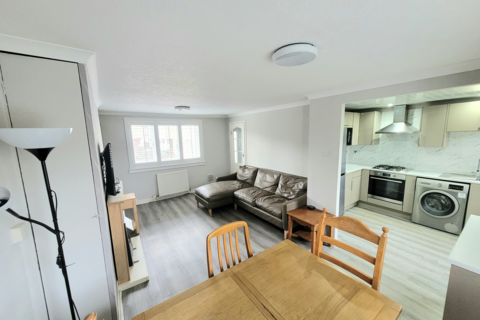 undefined, Lindsay Quadrant, Balloch G83