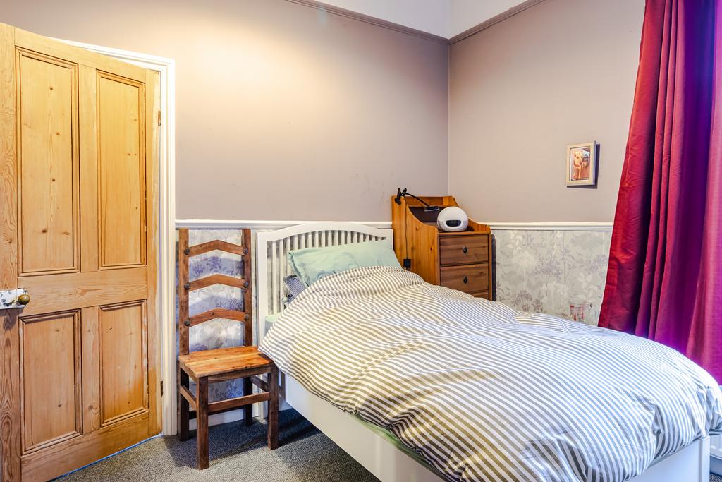 Bedroom3b