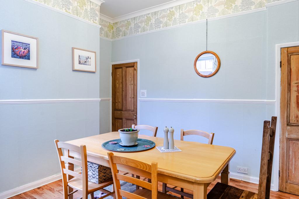Diningroom3
