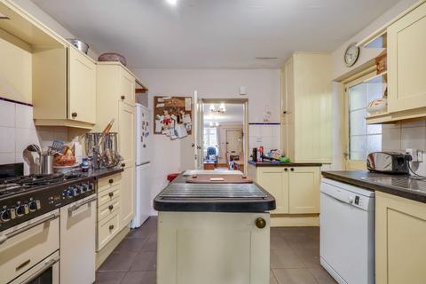 undefined, Pemberton Road, East Molesey, KT8