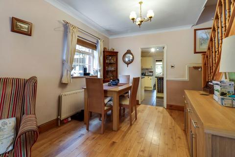undefined, Pemberton Road, East Molesey, KT8