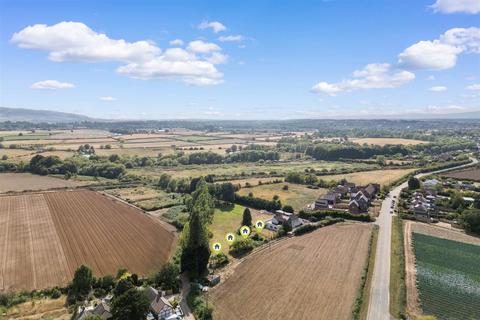 undefined, Pershore WR10