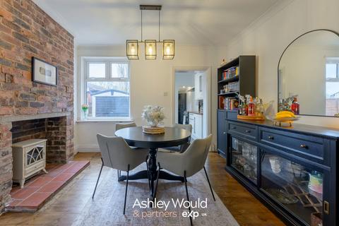 3 bedroom semi-detached house for sale, Beauty Bank, Cradley Heath B64