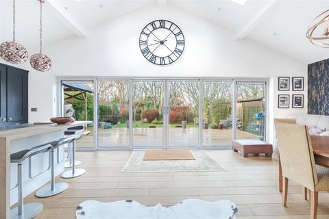 3 bedroom bungalow for sale, Ivy Road, Wimborne, Dorset, BH21