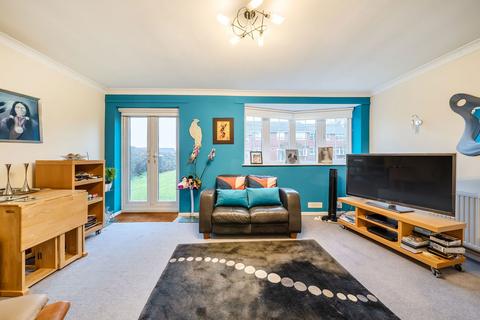 2 bedroom maisonette for sale, The Rutts, Bushey WD23