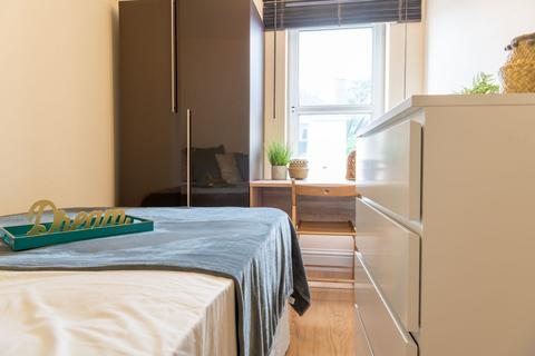 4 bedroom house to rent, Marle Hill Road, Cheltenham GL50