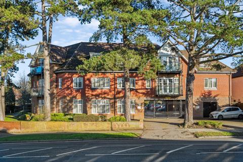 2 bedroom apartment for sale, Marsh Point, Marsh Road, Pinner, HA5