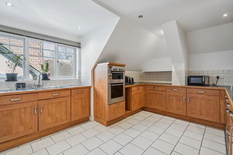2 bedroom apartment for sale, Marsh Point, Marsh Road, Pinner, HA5