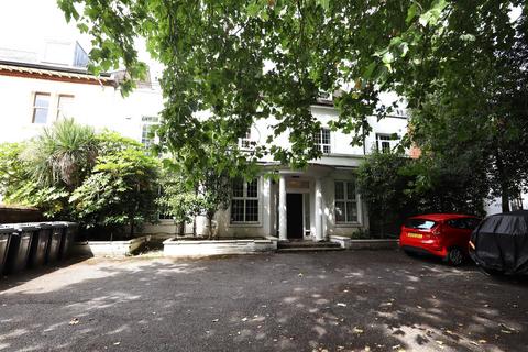 undefined, London Road