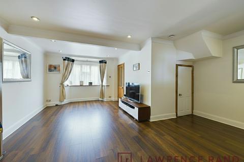3 bedroom end of terrace house to rent, Lea Crescent, Ruislip, HA4