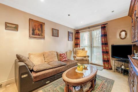 2 bedroom flat for sale, St. Cross Road, Winchester SO23