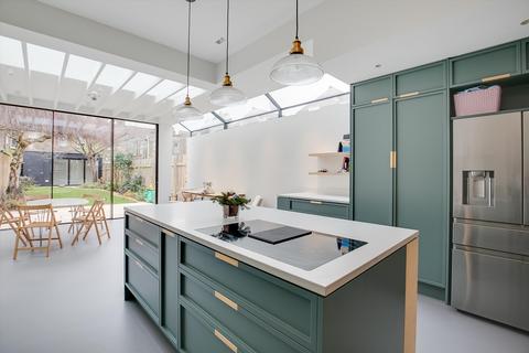 4 bedroom townhouse to rent, Clapham Manor Street, London SW4