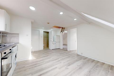 2 bedroom flat to rent, St Paul's Avenue, Willesden Green NW2
