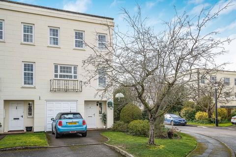 Keynshambury Road, Cheltenham, GL52 6HB