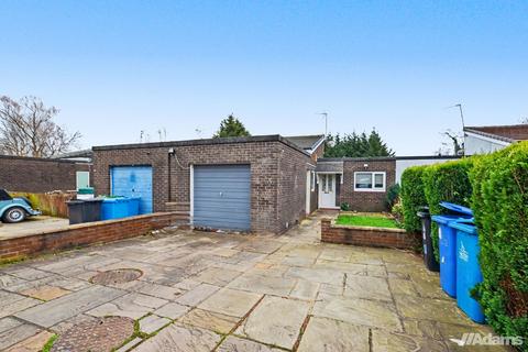 3 bedroom terraced bungalow for sale, Cranage Close, Halton Lodge, Runcorn, WA7 5YN