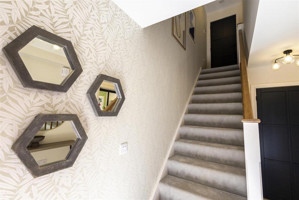 Redtale Mdnt 2024(55).jpg