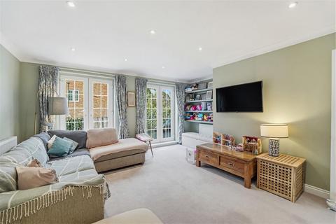 3 bedroom terraced house for sale, Cumberland Close, Wimbledon, SW20