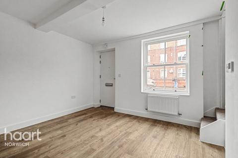 1 bedroom terraced house for sale, Barrack Street, Norwich