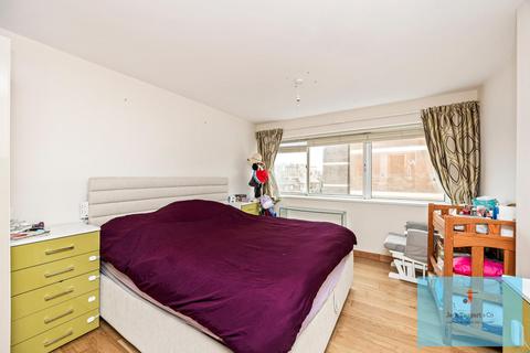 2 bedroom flat for sale, Grand Avenue, Hove