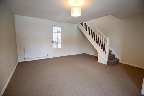 3 bedroom semi-detached house to rent, Madeira Croft, Coventry CV5