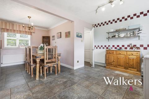 4 bedroom detached house for sale, Armonde Close, Boreham
