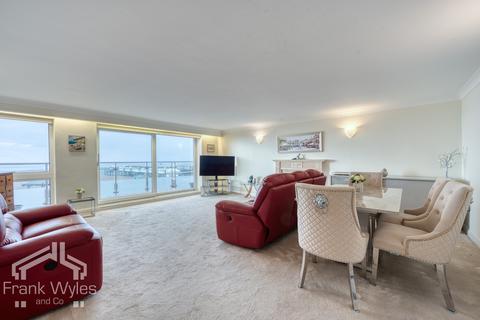2 bedroom flat for sale, Flat 10, Sandhurst Court, 3-5 South Promenade, Lytham St. Annes, Lancashire