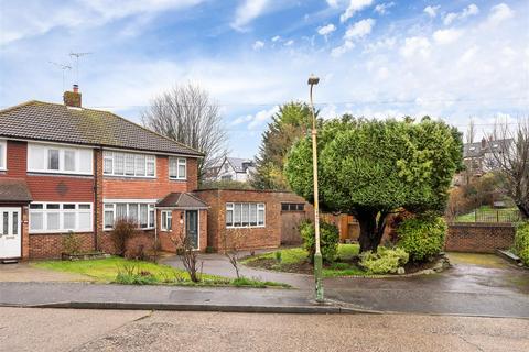 Brookside Road, Istead Rise, Gravesend, DA13