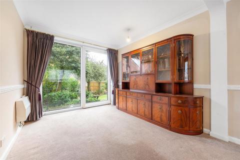 3 bedroom semi-detached house for sale, Brookside Road, Istead Rise, Gravesend, DA13