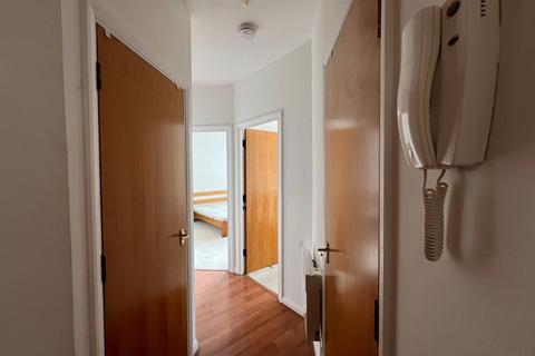 2 bedroom apartment to rent, Metro Central Heights, LONDON, SE1