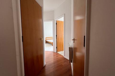 2 bedroom apartment to rent, Metro Central Heights, LONDON, SE1