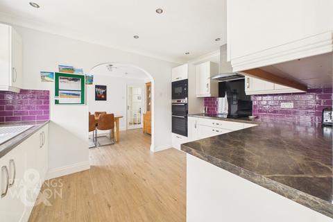 3 bedroom detached bungalow for sale, Priory Close, Stradbroke, Eye