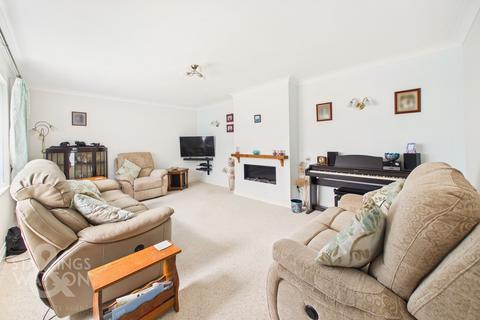 3 bedroom detached bungalow for sale, Priory Close, Stradbroke, Eye