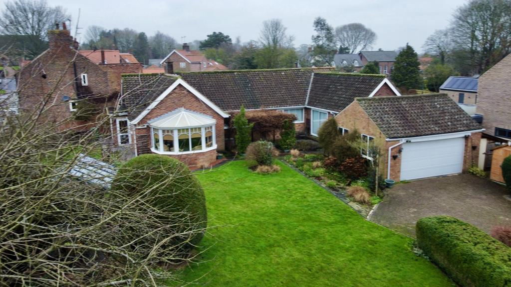 4 Bedroom Bungalow - detached for Sale