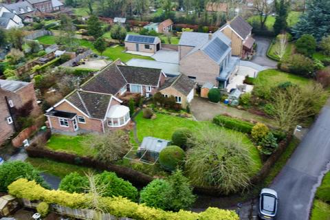 4 bedroom detached bungalow for sale, The Green, Lund, YO25 9TE