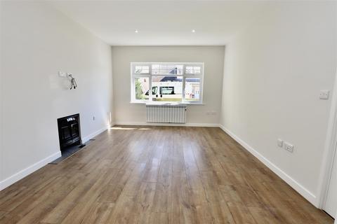 4 bedroom detached house to rent, St Helier - REN005