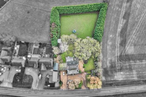 6 bedroom detached house for sale, Lynn Road, Walton Highway, PE14