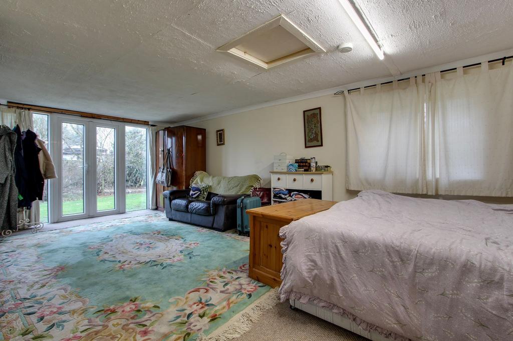 Bedroom Six/Games Room