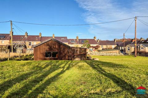 undefined, Tir ger | Land and shed to the south of Eifl Road, Trefor, LL54