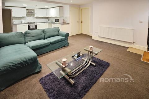 1 bedroom flat to rent, High Street, Burnham, Slough, SL1