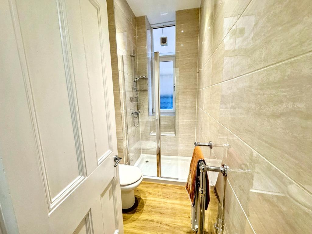 Shower-room 1