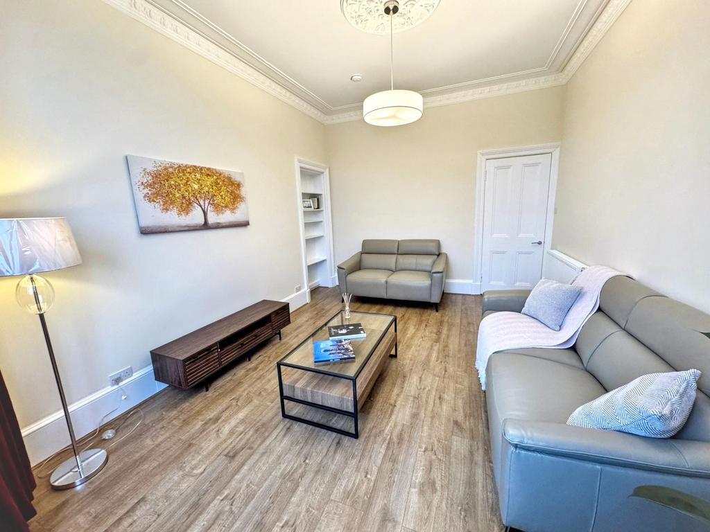Lounge 3