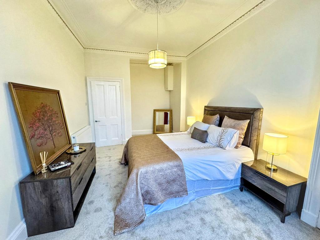 Bedroom 1 (3)