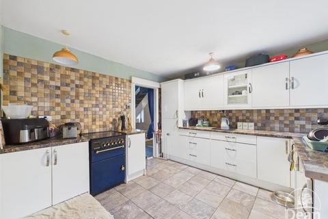undefined, Tufthorn Avenue, Coleford