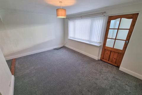 undefined, Hawkins Close, Rose Green