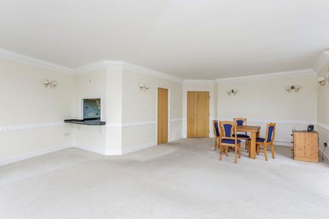 2 bedroom flat to rent, Port Way, Portsmouth, PO6